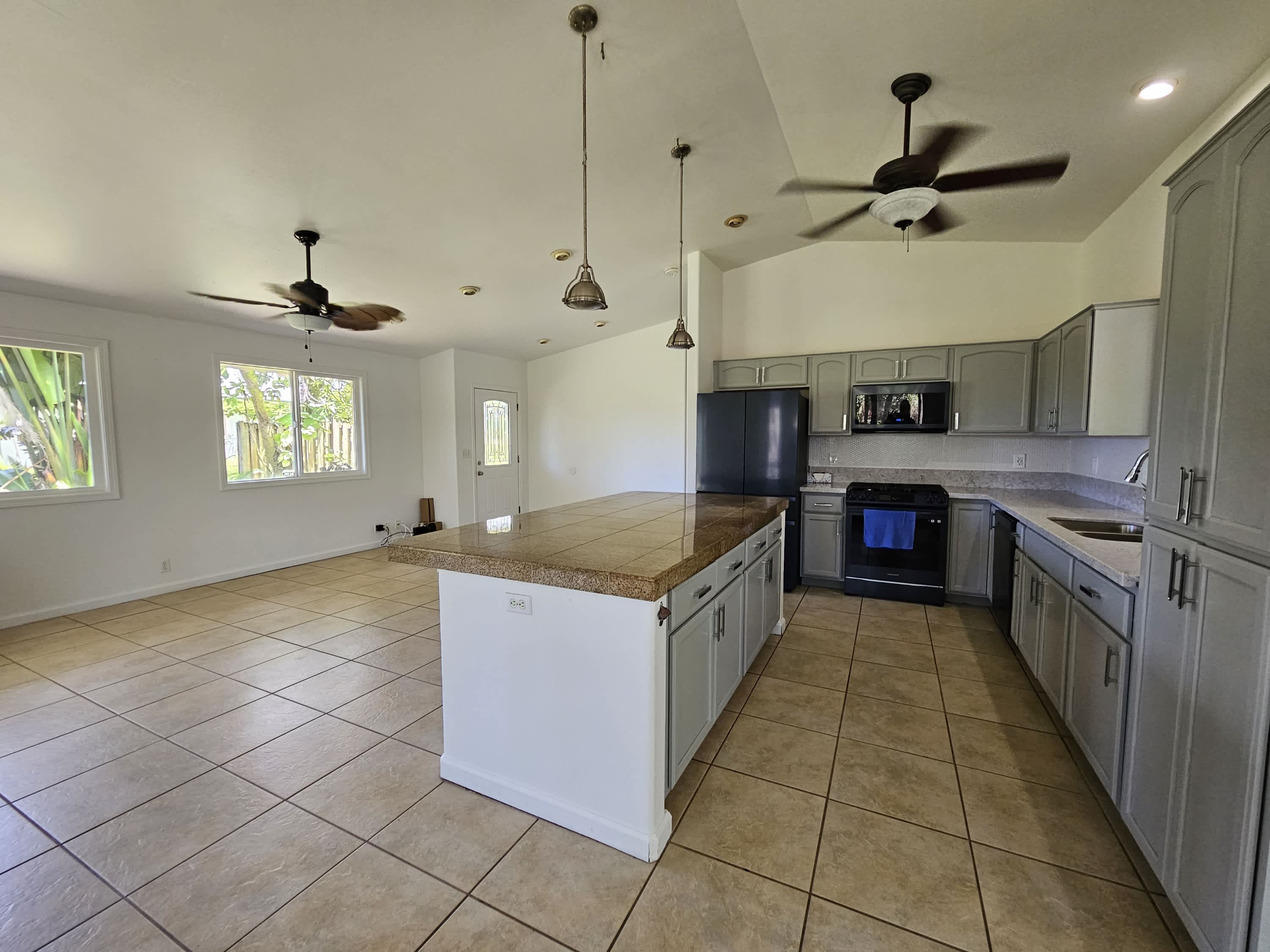 15-1817 14th Avenue – photo 3