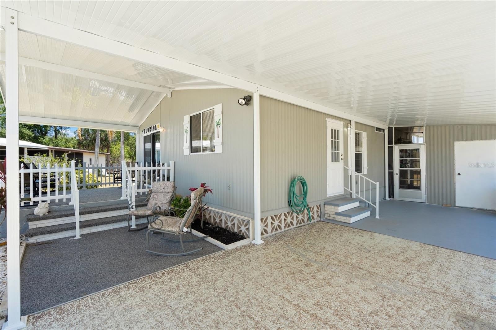 925 IGLESIA Drive – photo 2