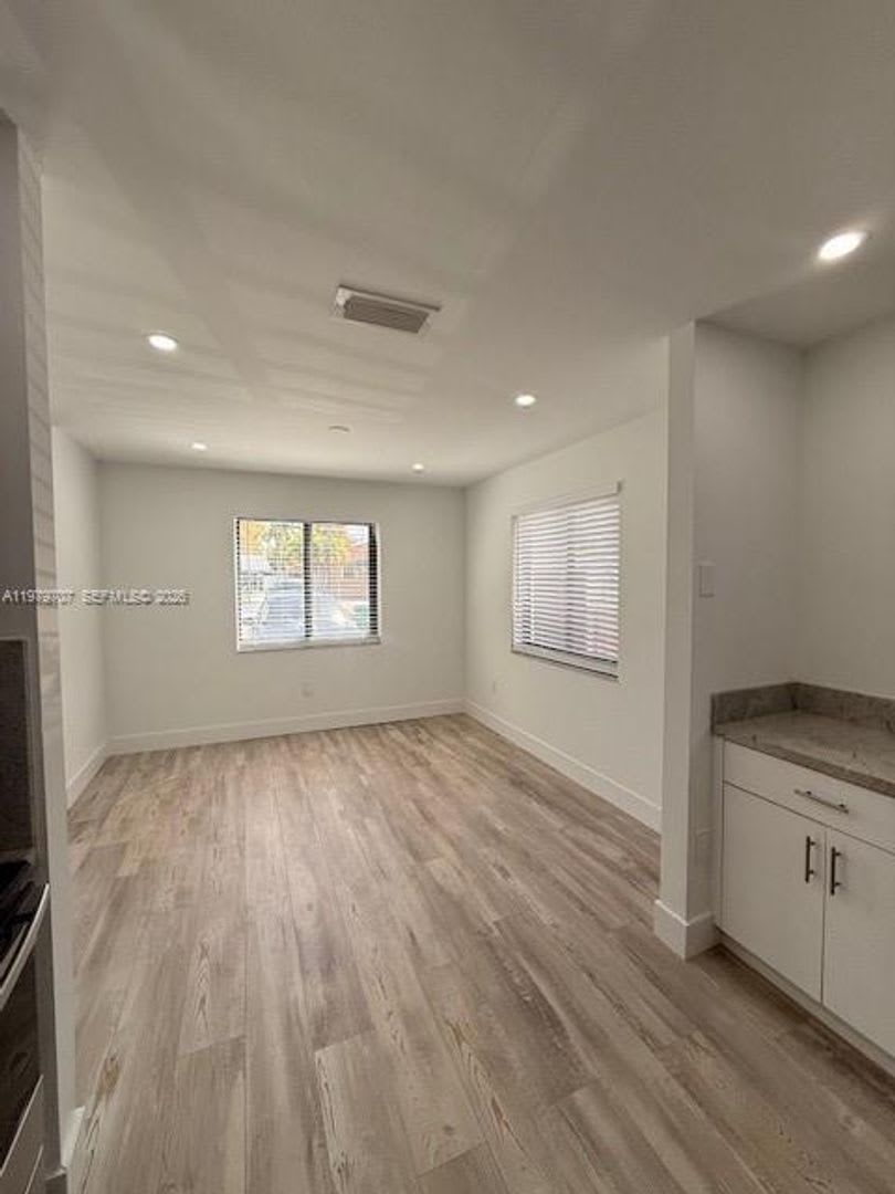 3609 SW 27th Street 0, Miami, FL 33133 – photo 3
