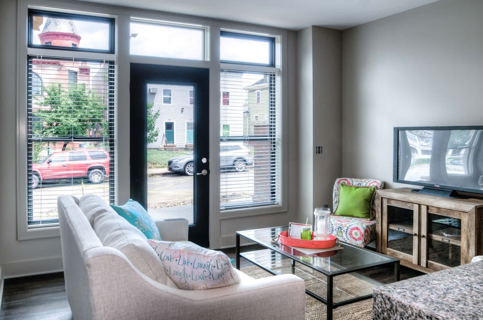 Sycamore Apartments – photo 5