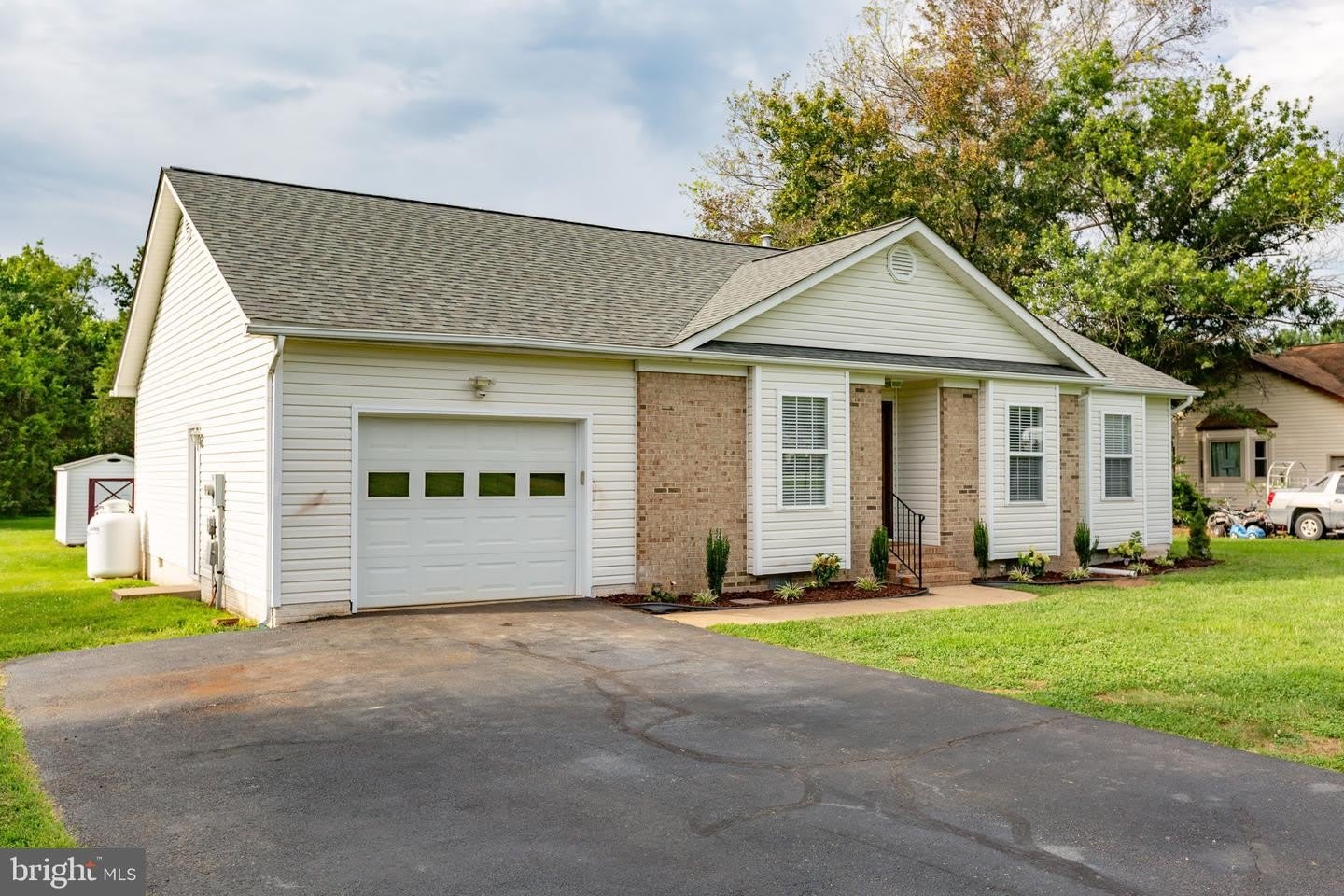 205 OLD LANDING CT – photo 3
