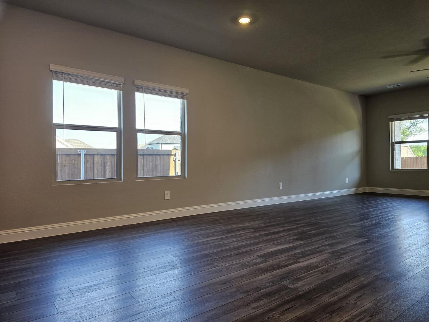 1301 Corkwood – photo 2