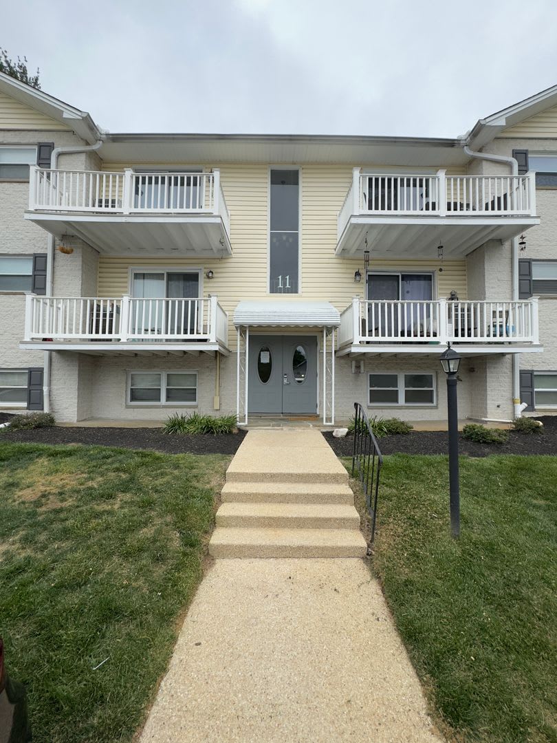 Charming 3 Bedroom 2 Bathroom Apartment In Cockeysville Md – photo 1