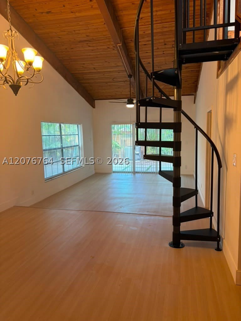 7456 NW 33rd St – photo 3