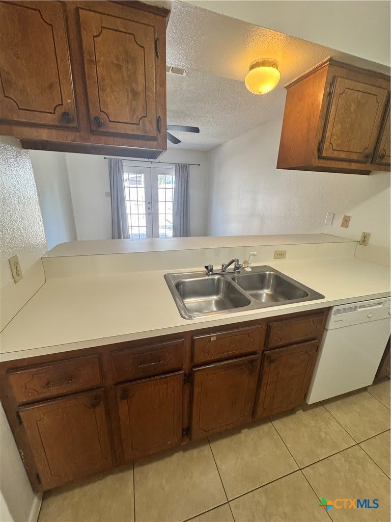201 Versailles Street – photo 5