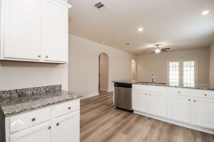 10482 Sweetwater Creek Drive – photo 4