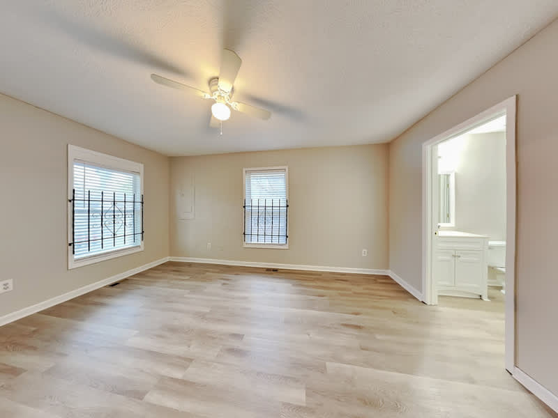 729 Cooper St SW – photo 3