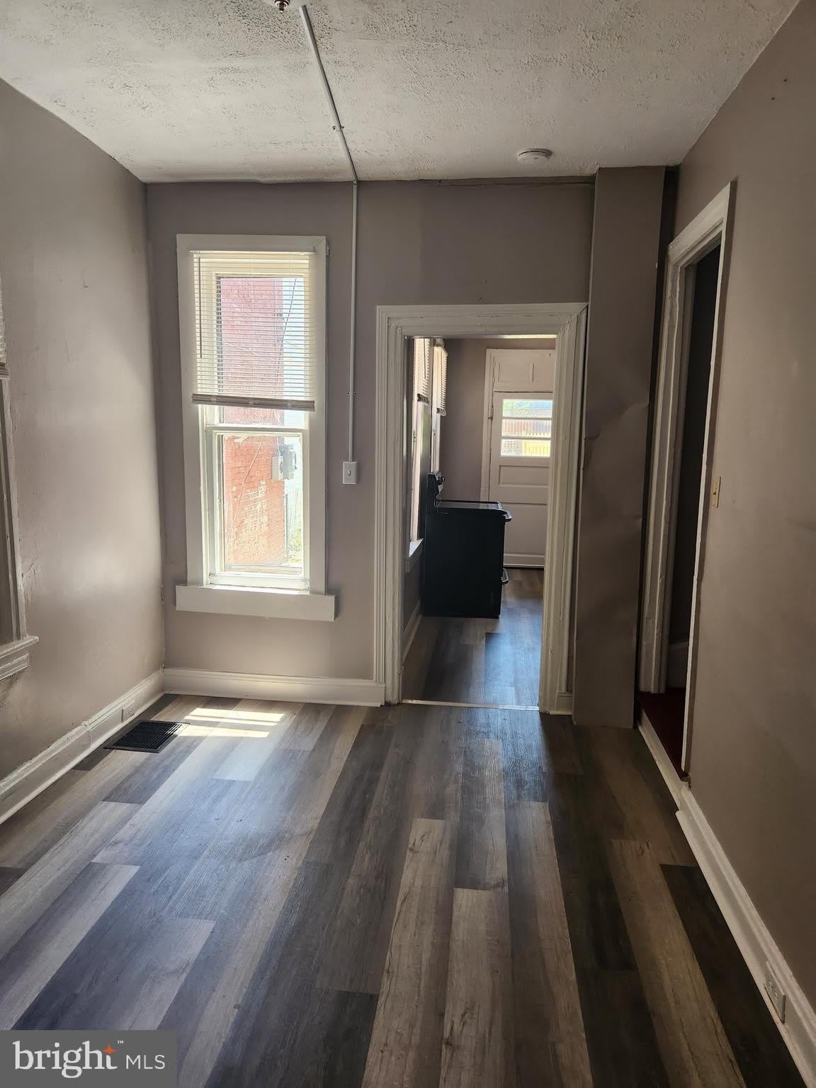 625 GEORGE Street – photo 3