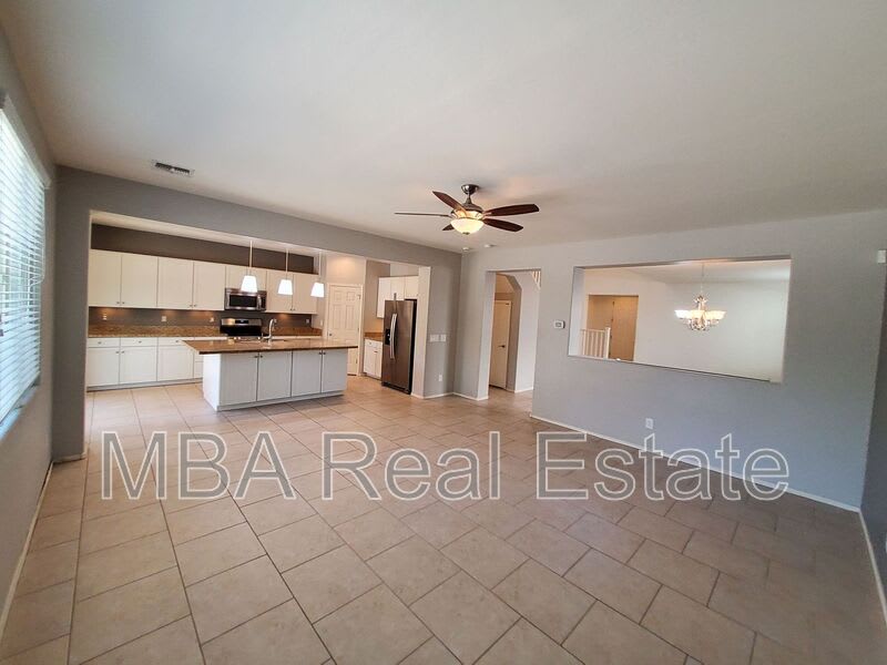 3031 E Regina St – photo 5