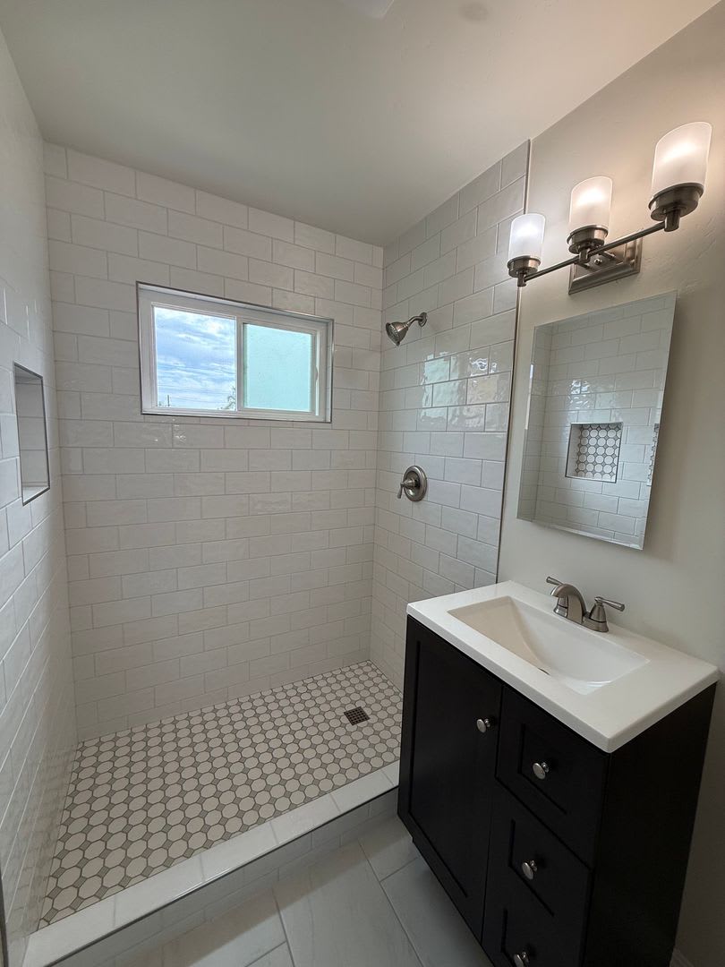 Beautifully Remodeled 1 Bedroom, 1 Bath apartment in North Park – photo 5