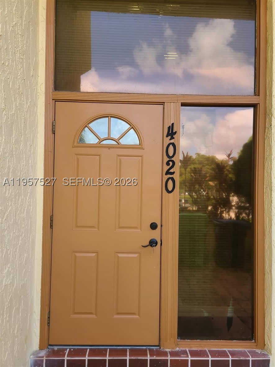4020 Del Rio Way – photo 3