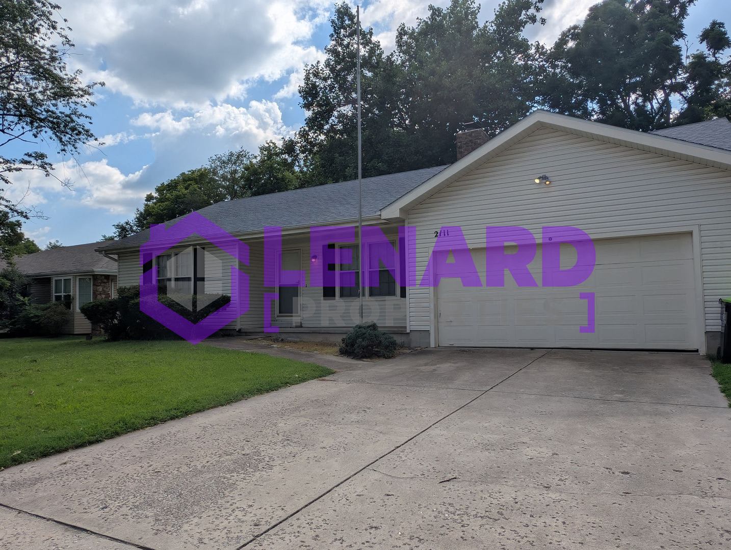 3 Bedroom Home Ready For Move In – photo 2