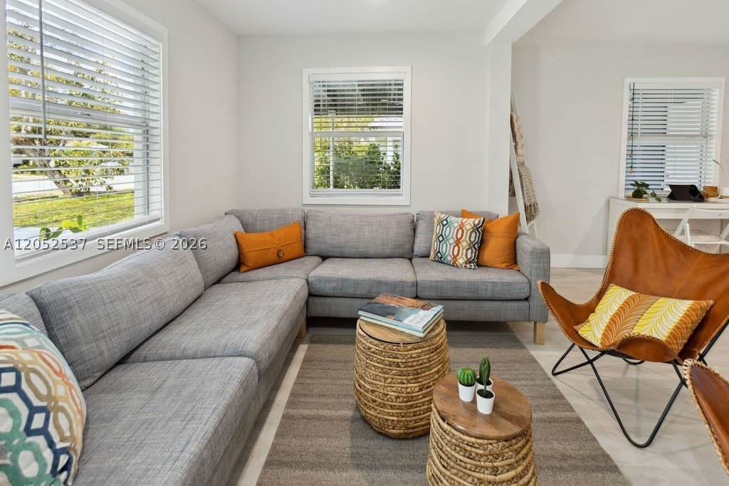 1230 Nw 7Th Ave – photo 4