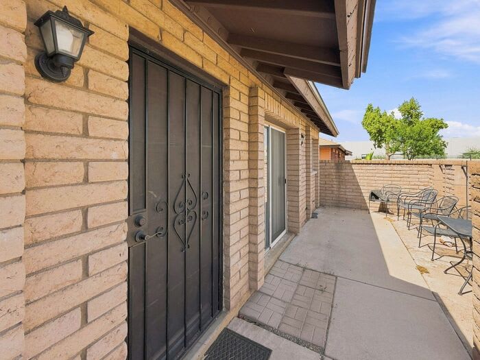 121 West Loma Vista Drive – photo 4