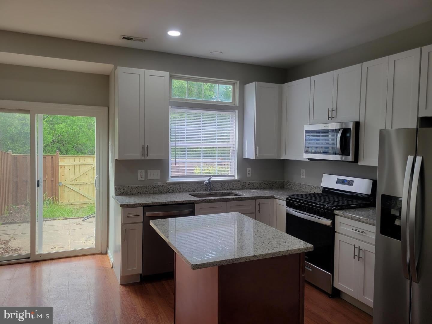 44189 LITCHFIELD Terrace – photo 2