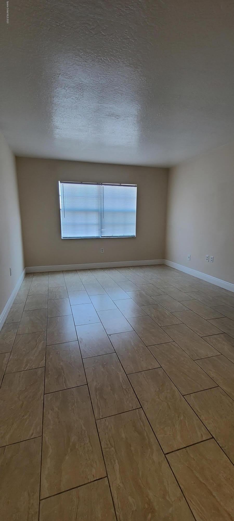 112 Ulster Court – photo 4