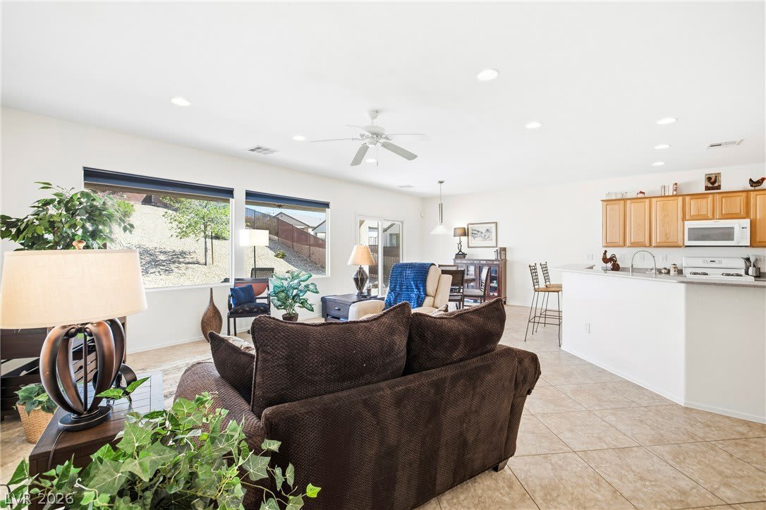 2635 Solera Moon Drive – photo 5