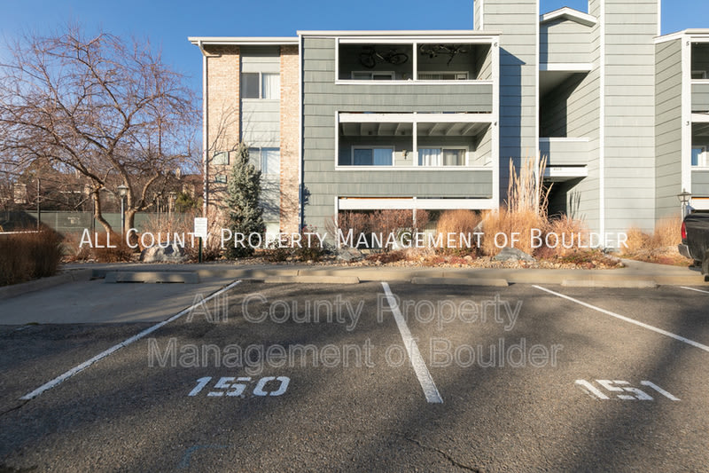 4670 White Rock Cir – photo 2