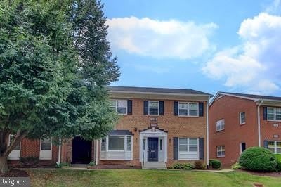 10503 WEST Drive – photo 1