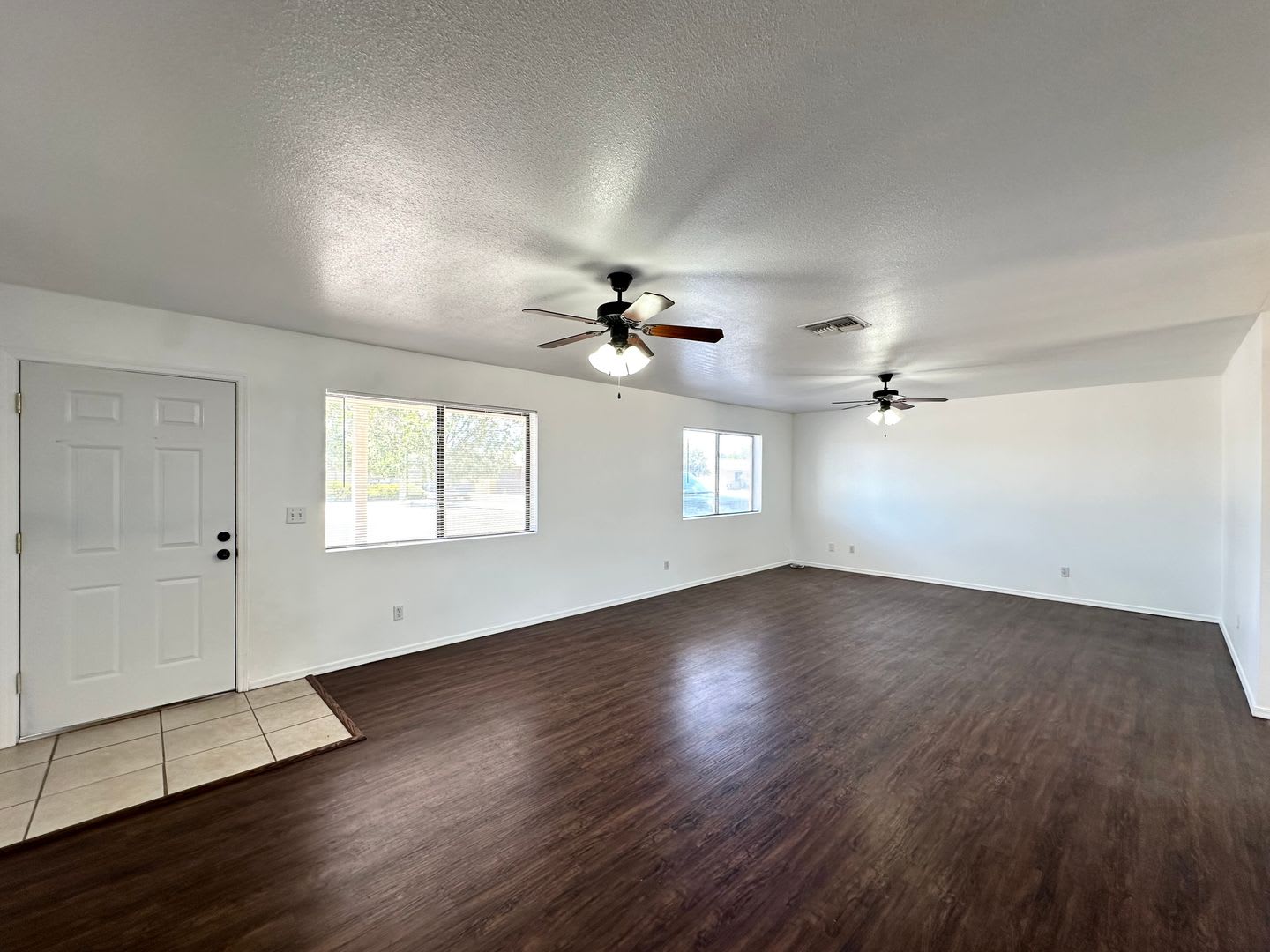 Great, 3 bedroom, 2 bathroom home in a quiet neighborhood. – photo 5