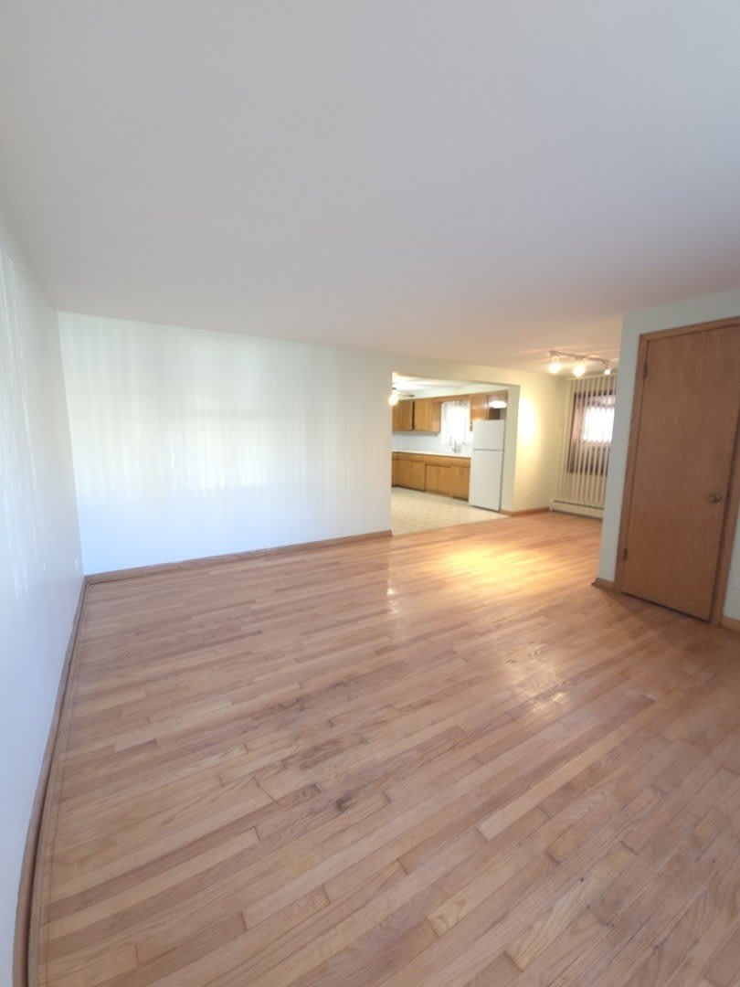 3707 Clarence Avenue – photo 4