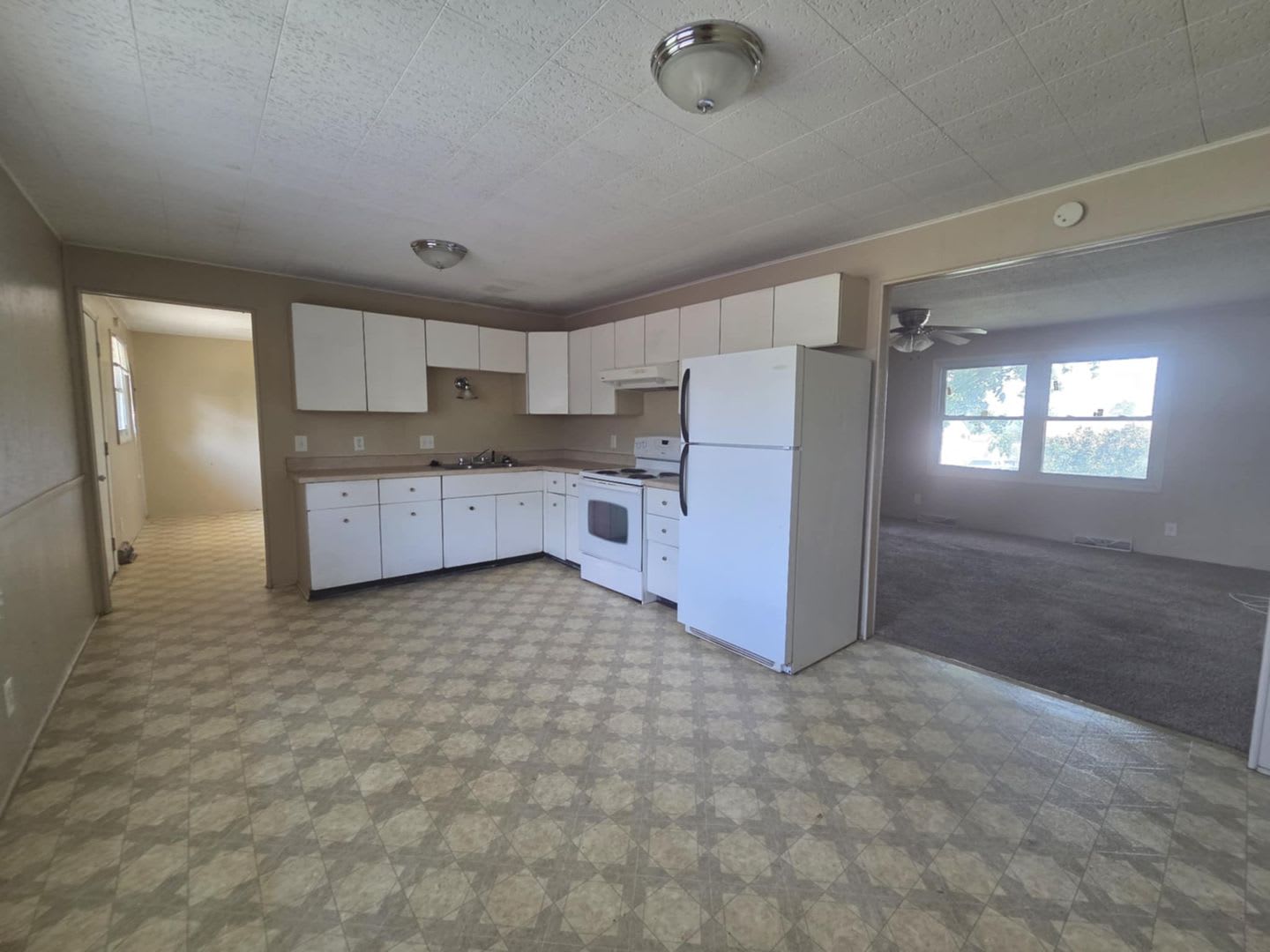 Single Family Home – photo 3