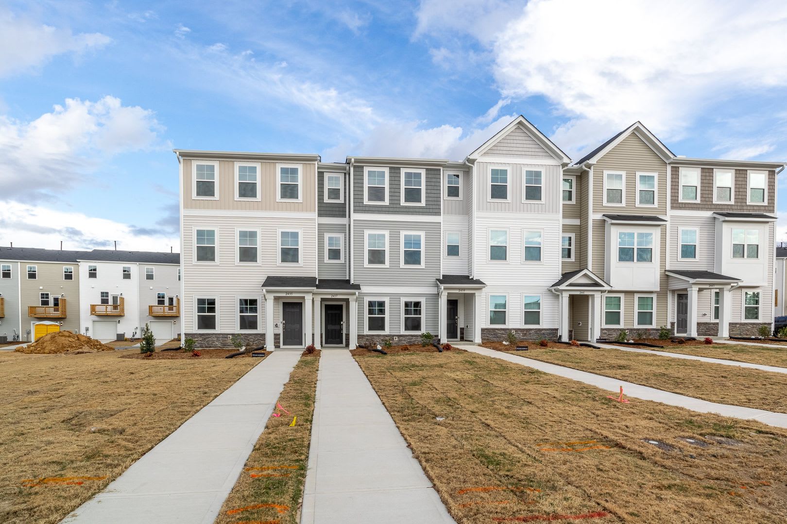 Stunning 3/3.5 Townhome in SE Raleigh – photo 3