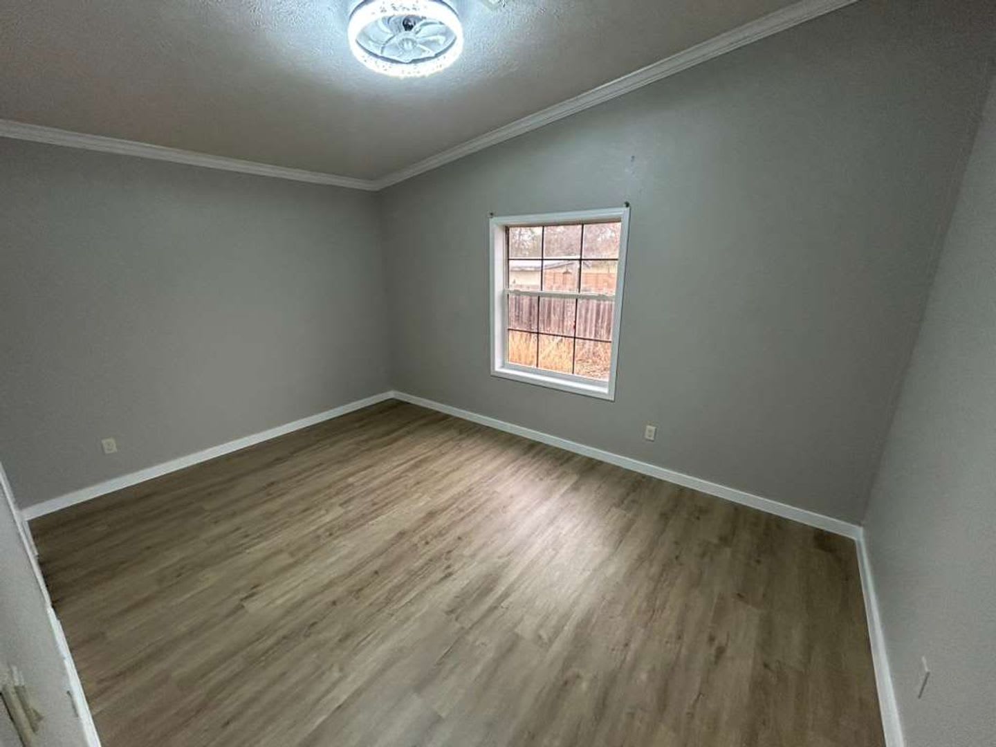 2595 BRYANT ST – photo 4