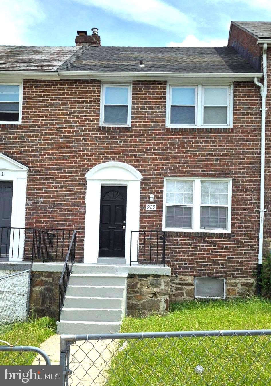 929 E 41ST Street – photo 1