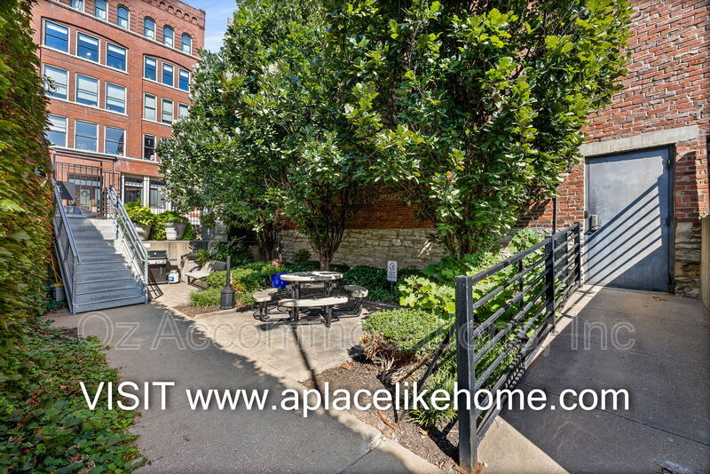 609 Central St – photo 2