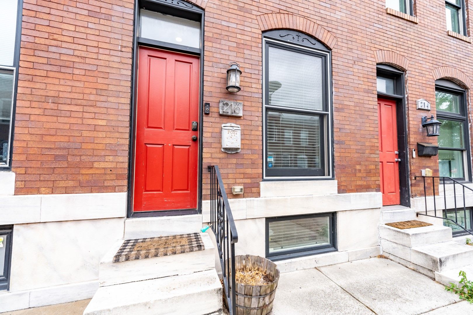 216 S. Robinson St/3 Bedroom, 3 Bath in Patterson Park – photo 2
