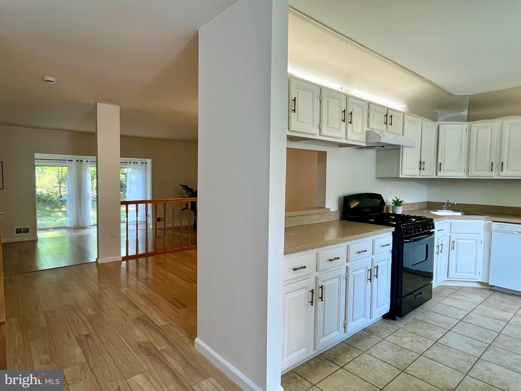 32 PAGODA CT – photo 2