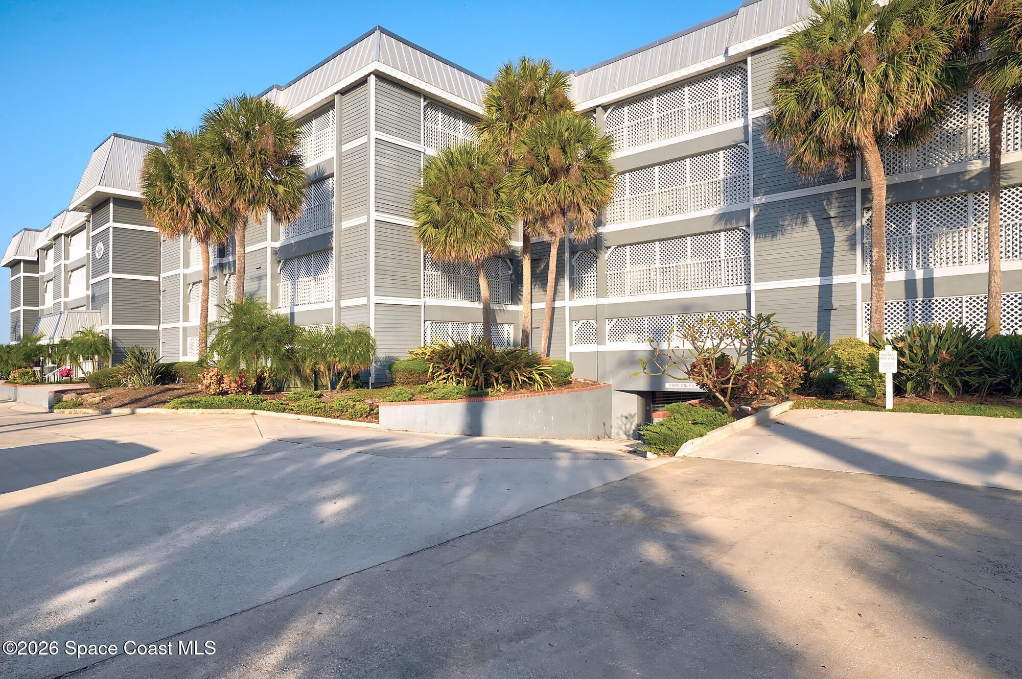 905 N Harbor City Boulevard – photo 3