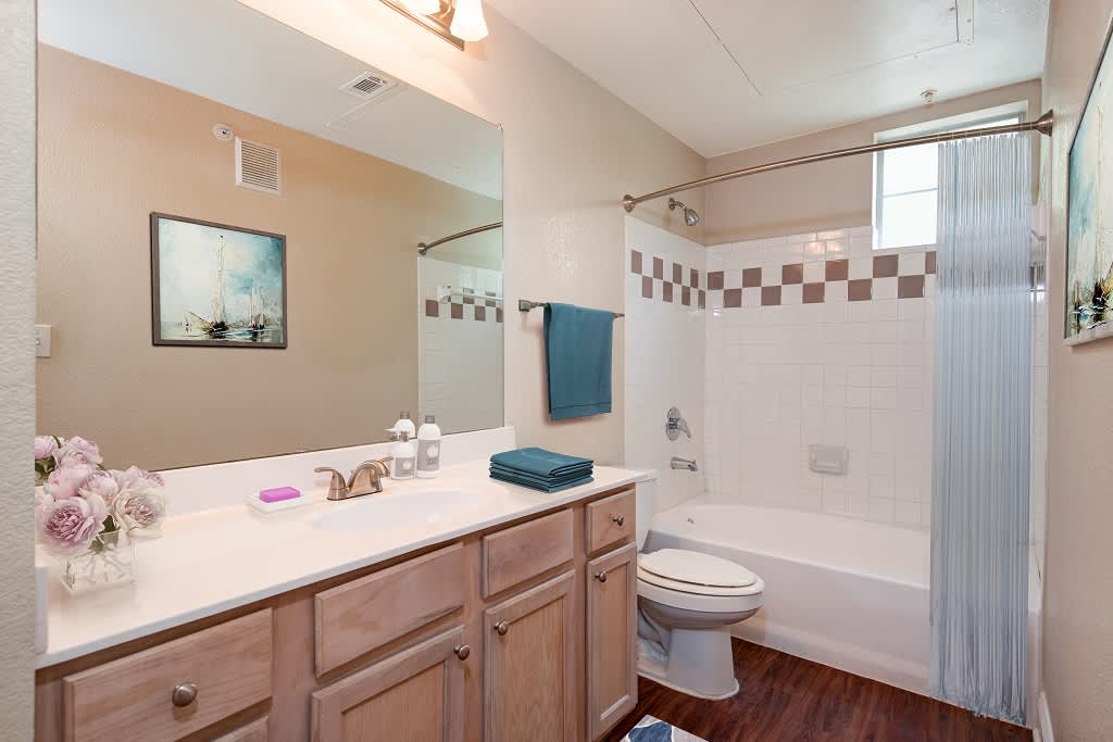 Monticello Oaks Townhomes – photo 4