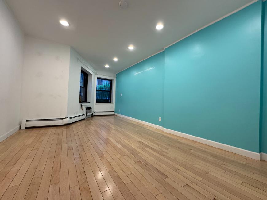 165 West 95th Street – photo 1