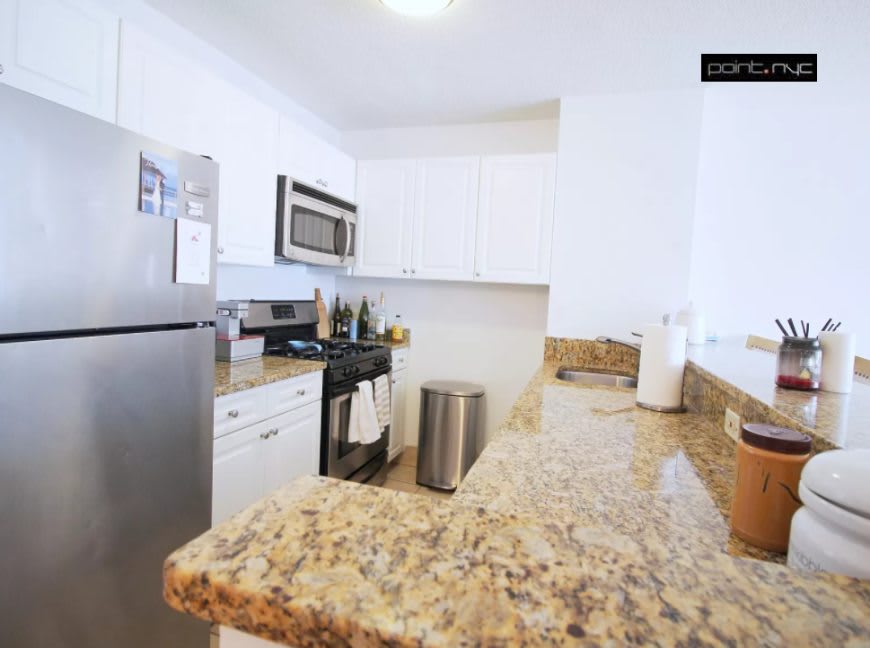 255 8th ave – photo 2