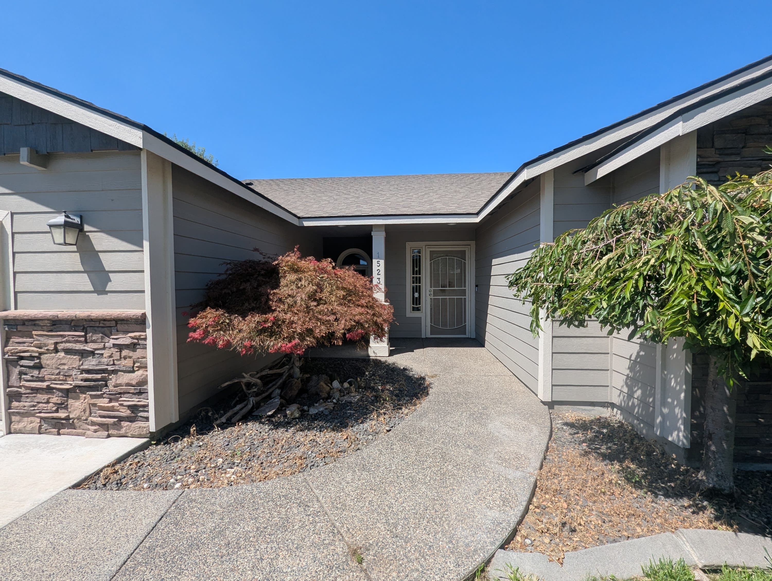 1523 Sacajawea Avenue – photo 2