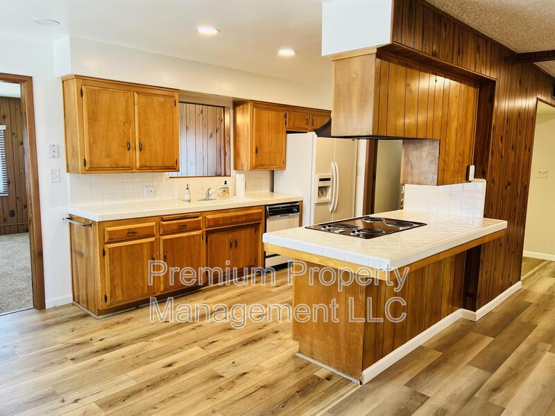6212 Friant Drive – photo 1