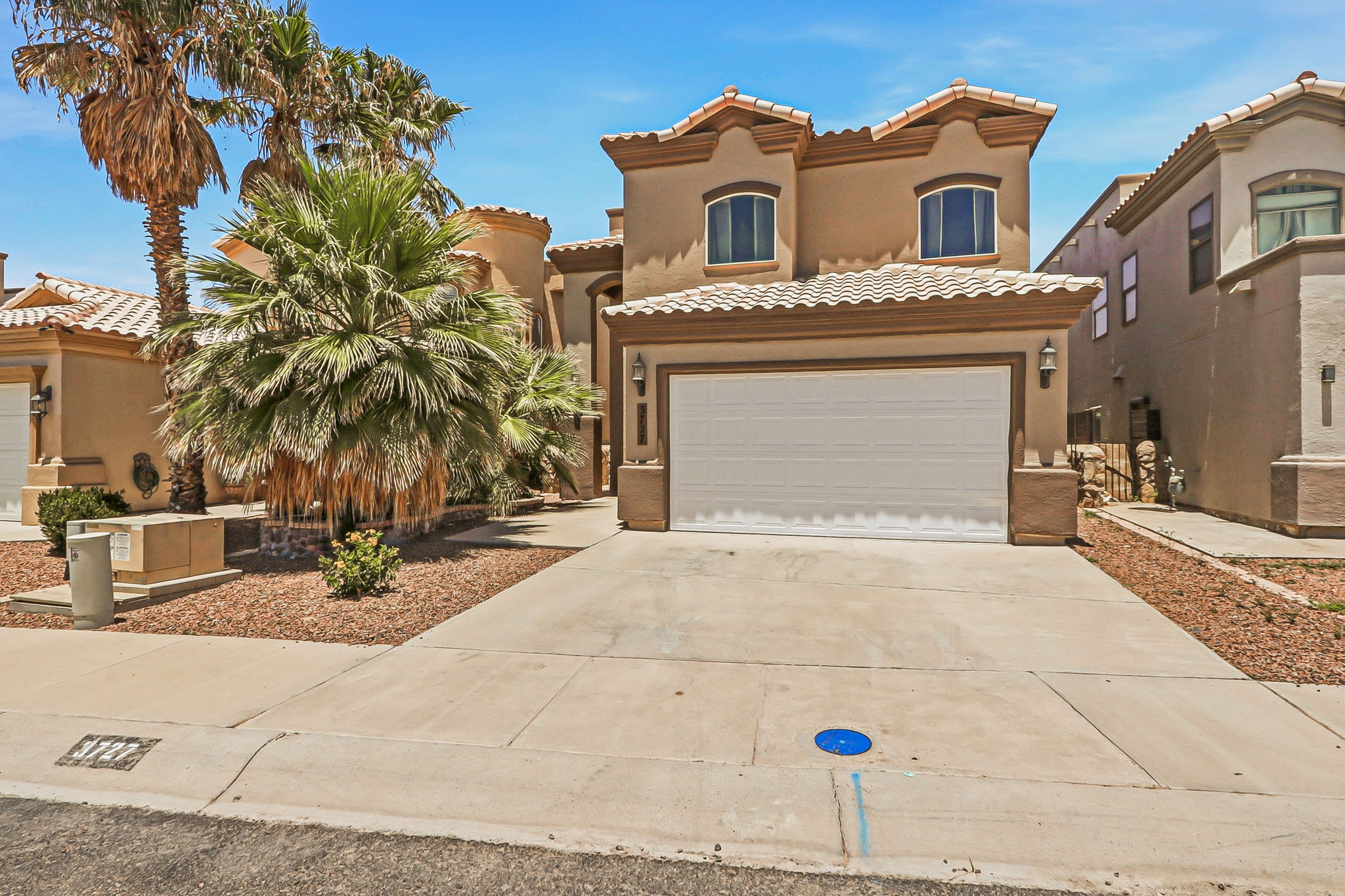 3727 Grand Bahamas Drive – photo 2