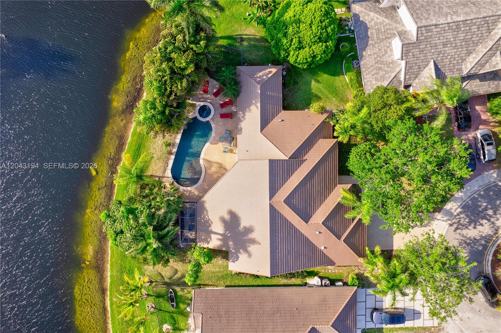 1087 Deerwood Lane – photo 2