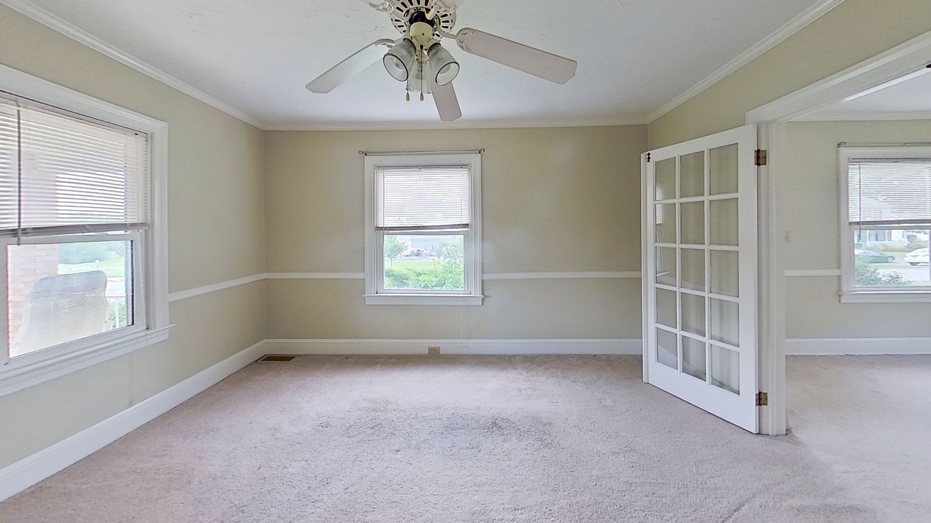 Single Family Home in Loganville/York Area – photo 3