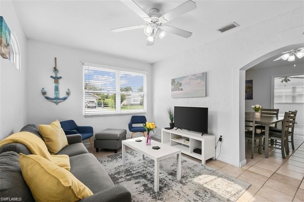 717 95th Ave N – photo 3