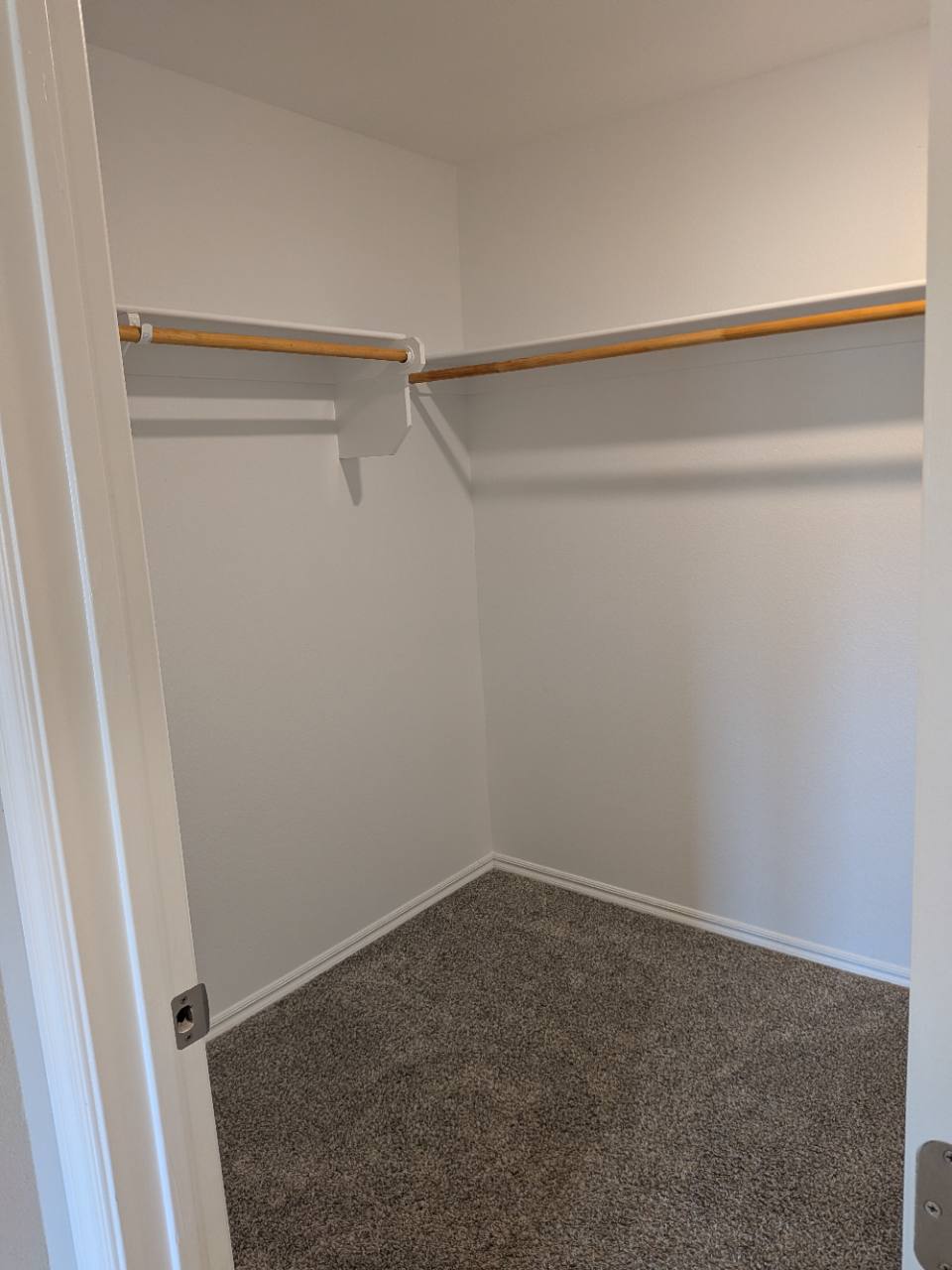 512 Comanche Drive – photo 4