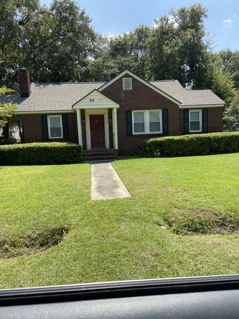1217 Hollywood Dr – photo 1