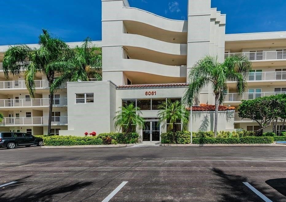 6061 BAHIA DEL MAR Circle – photo 2