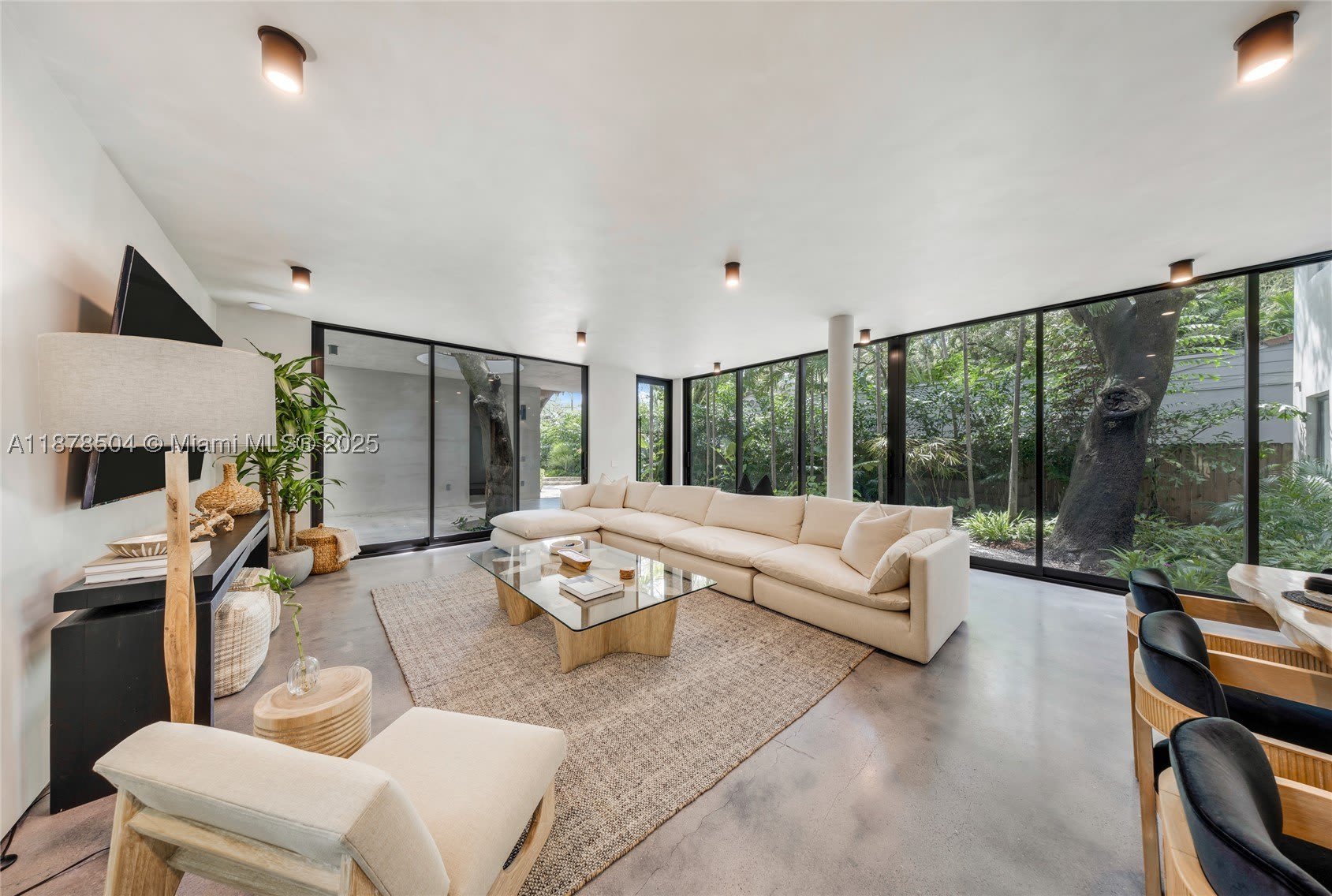 1000 NW 9th Ct – photo 5