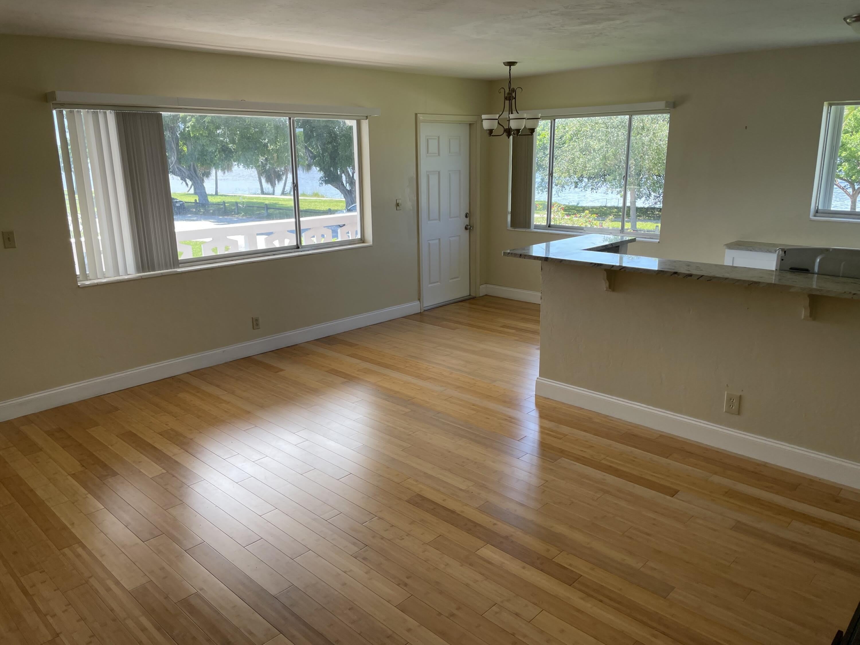 2020 Lake Osborne Drive – photo 5