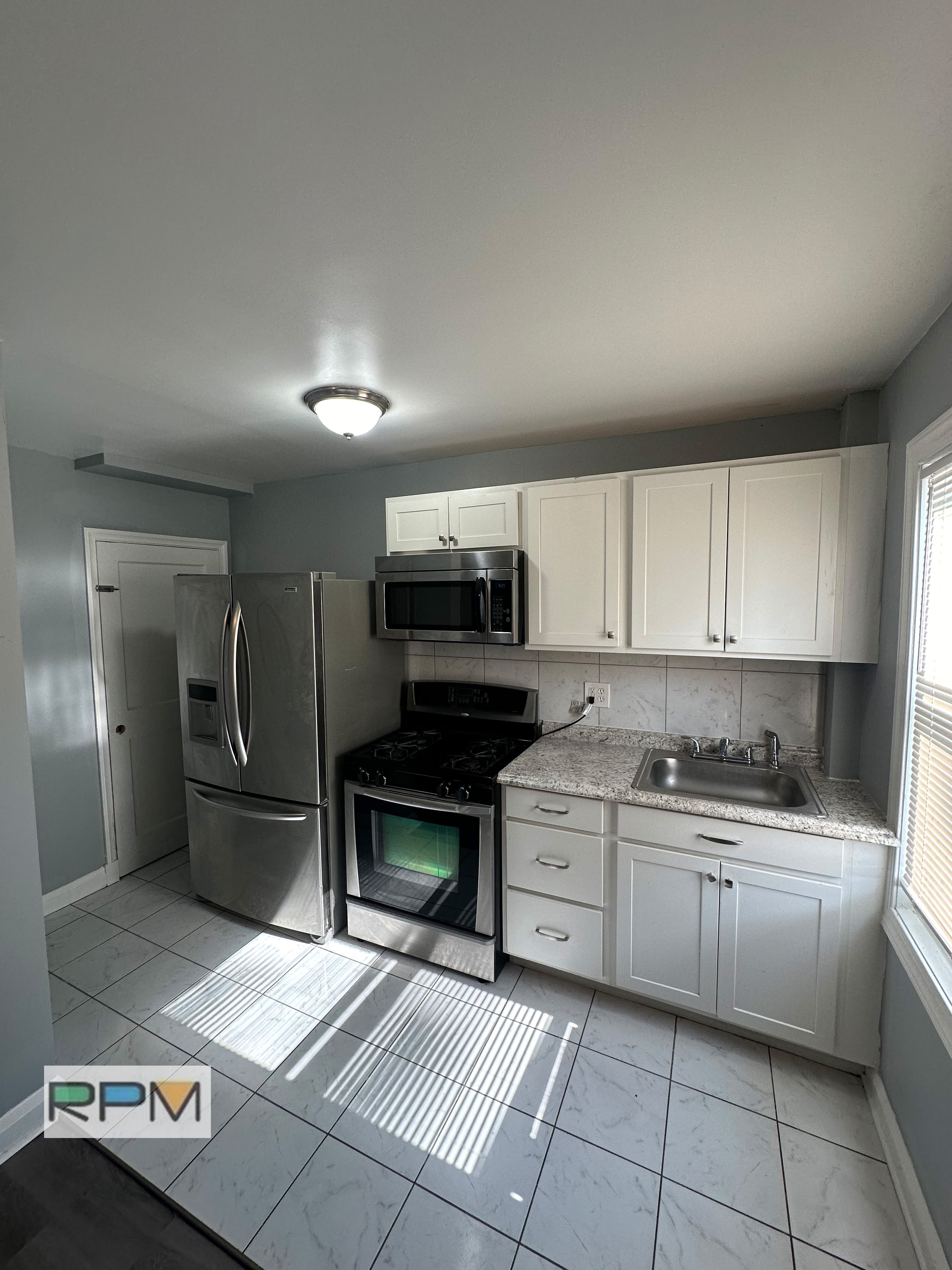 3611 Kenyon Ave – photo 3