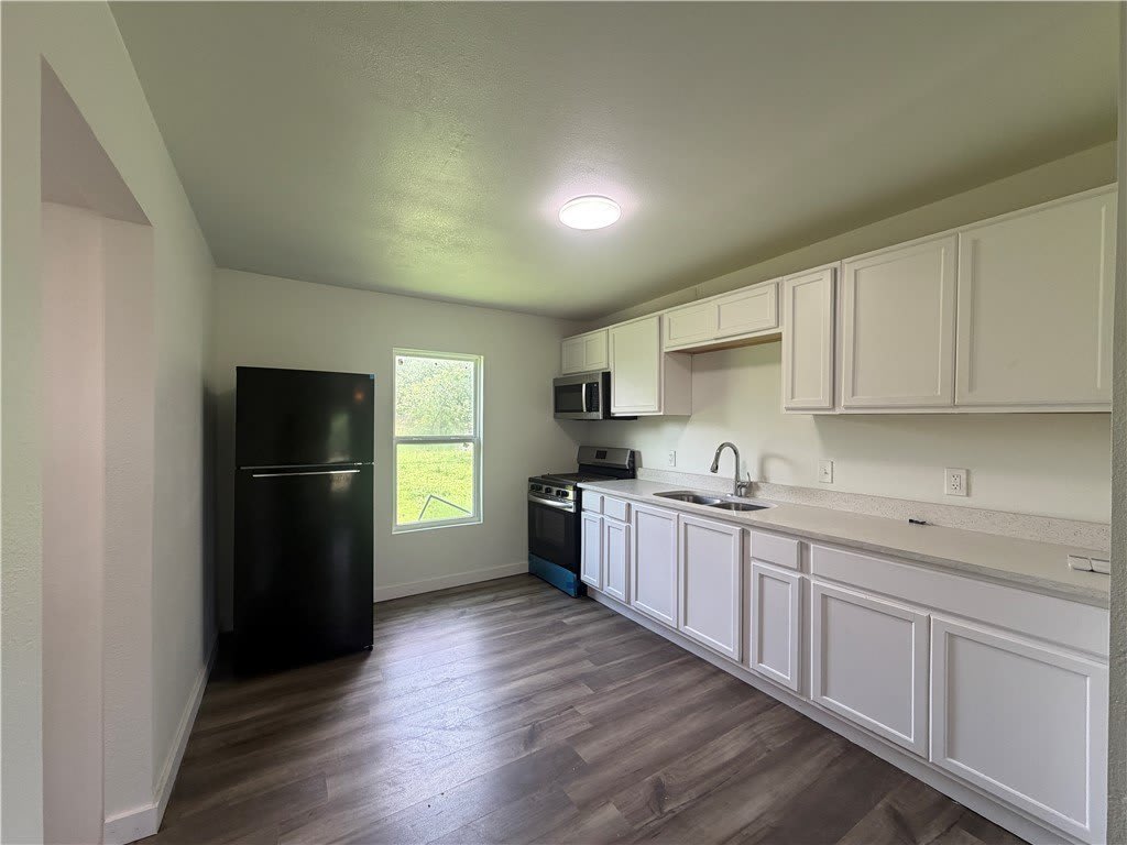 4942 Anthony Street – photo 5