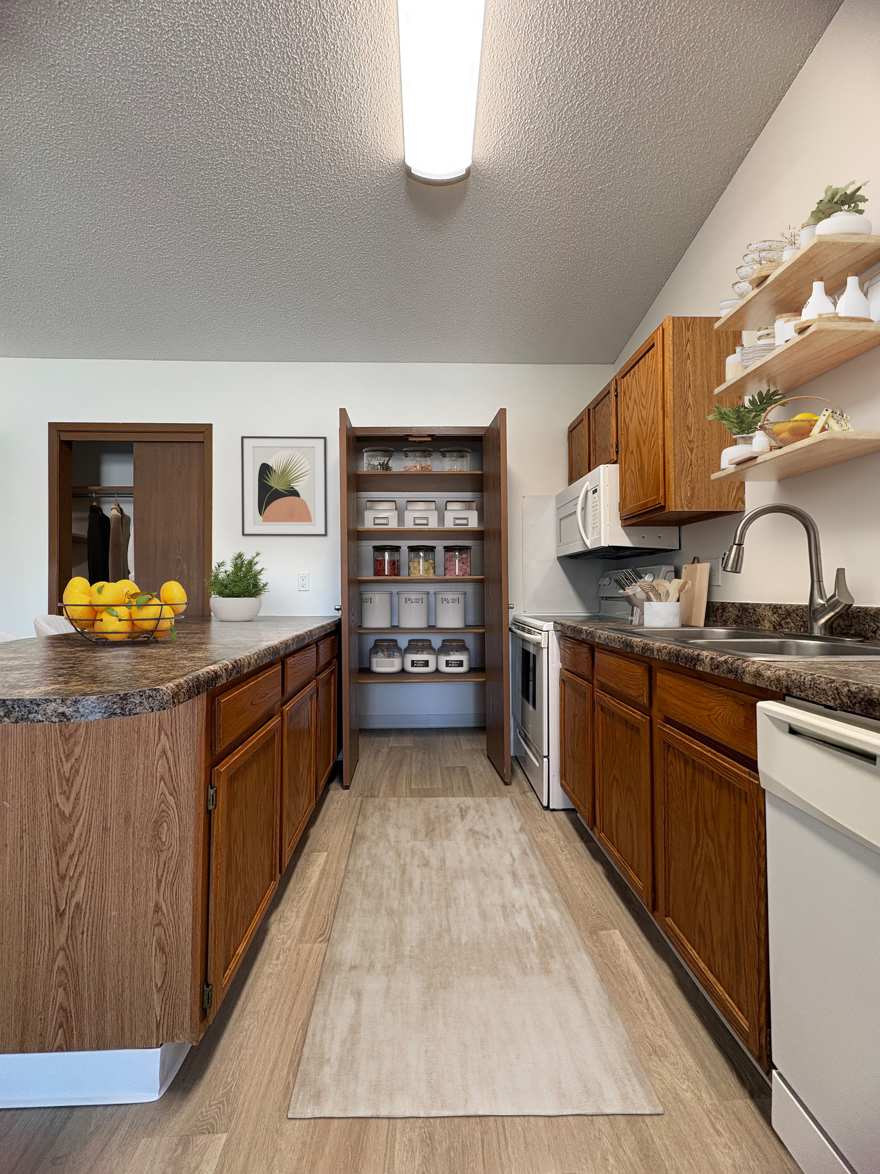 Sun Prairie/Vista Court – photo 3